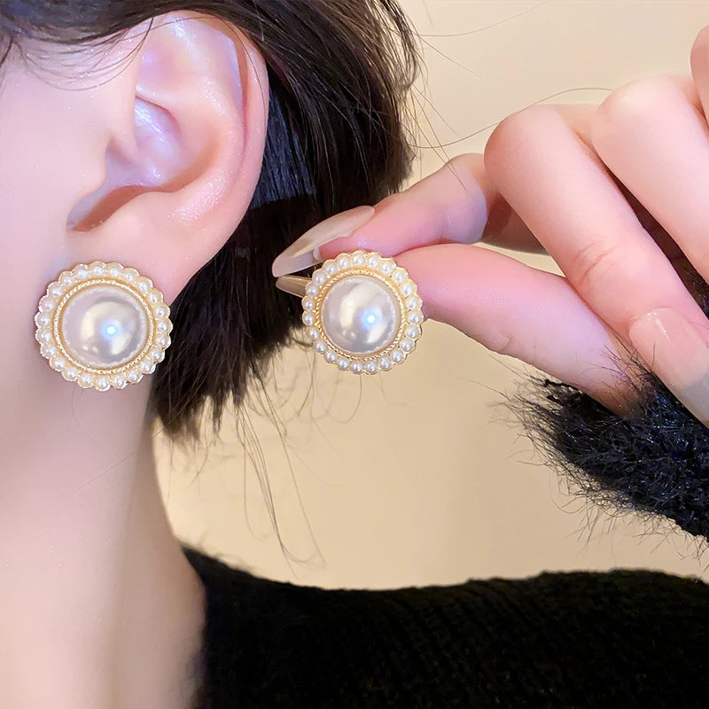 Delicate Imitation Pearl Stud