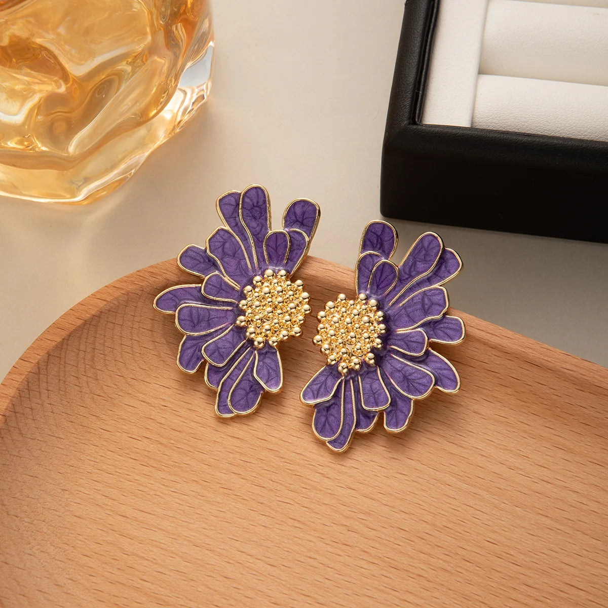 French Vintage Daisy Drop Studs