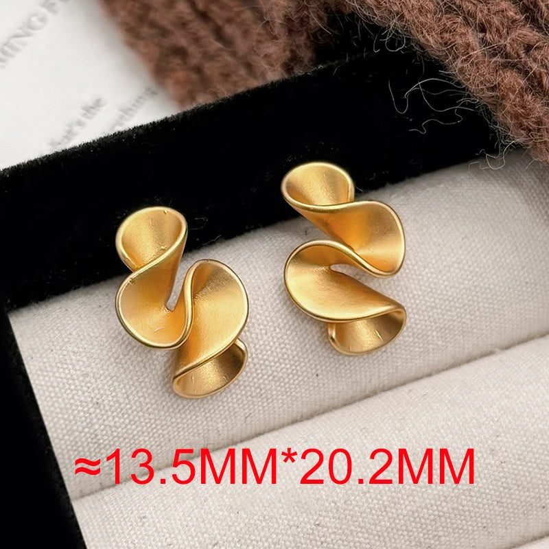 Twisted Flower Stud