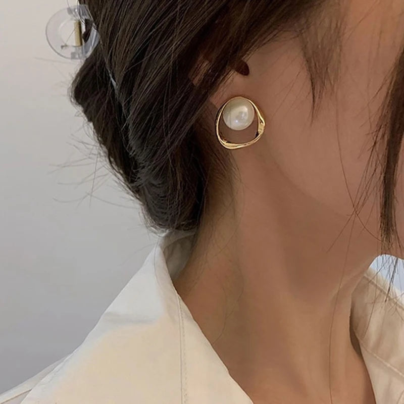 Vintage Fall & Winter Brown Drop and Stud Earrings