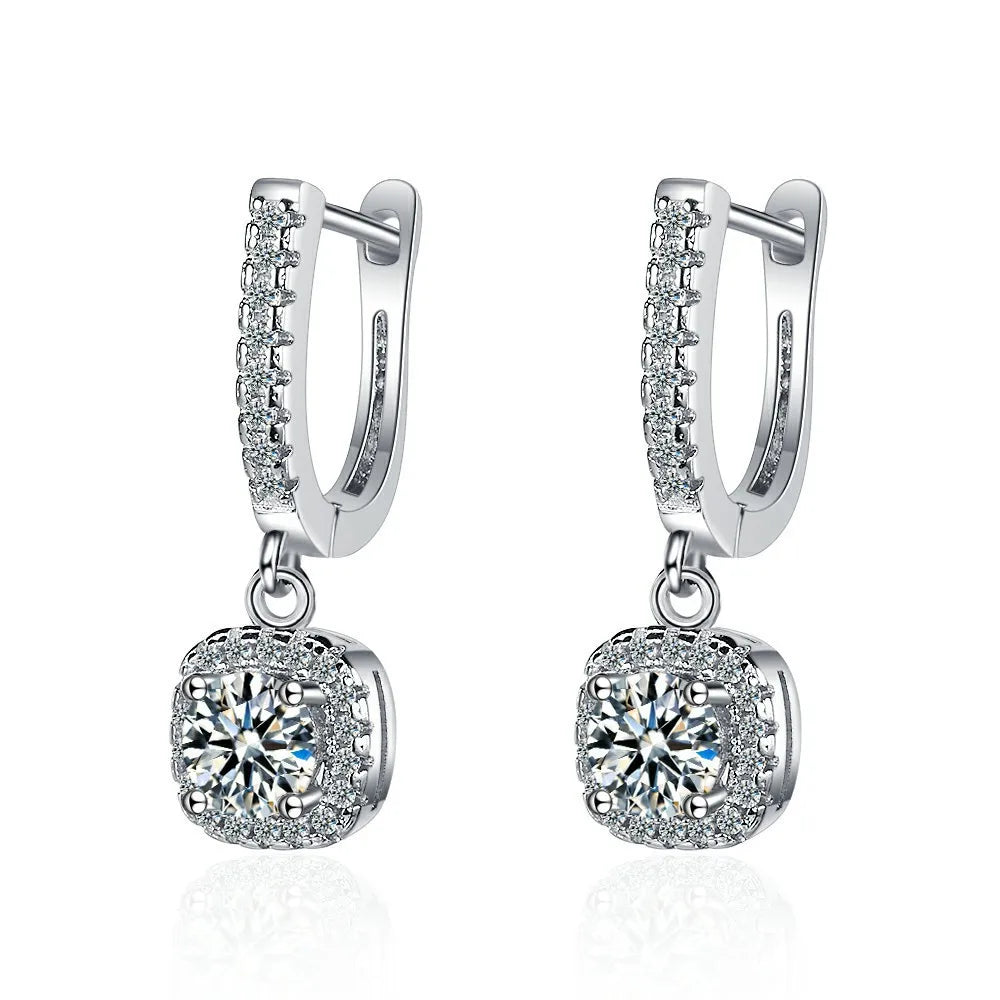 2CT Moissanite Huggie Hoop