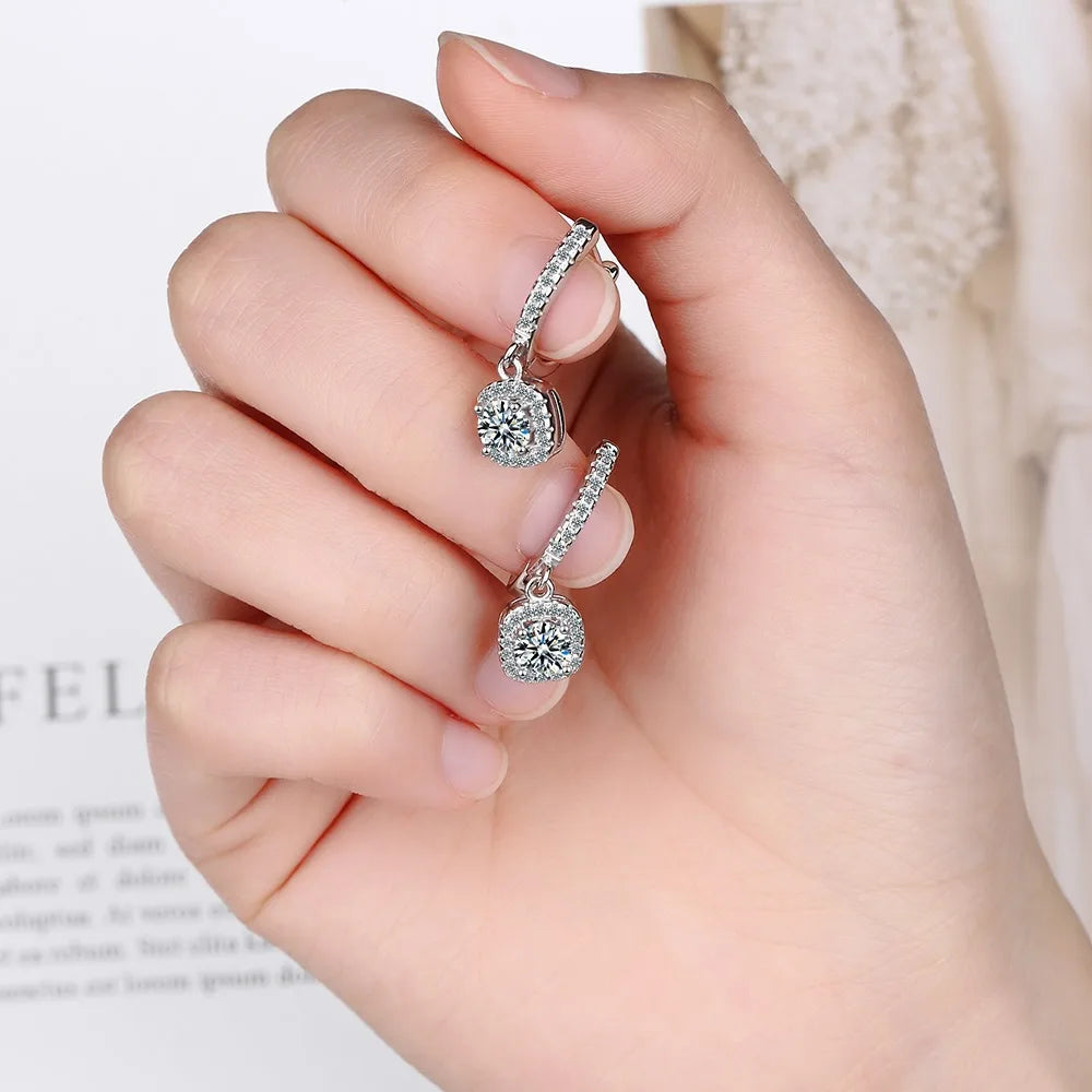 2CT Moissanite Huggie Hoop