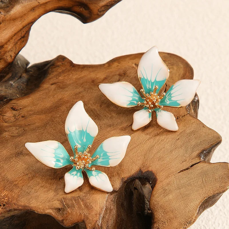 Gradient Five-Petal Flower Studs