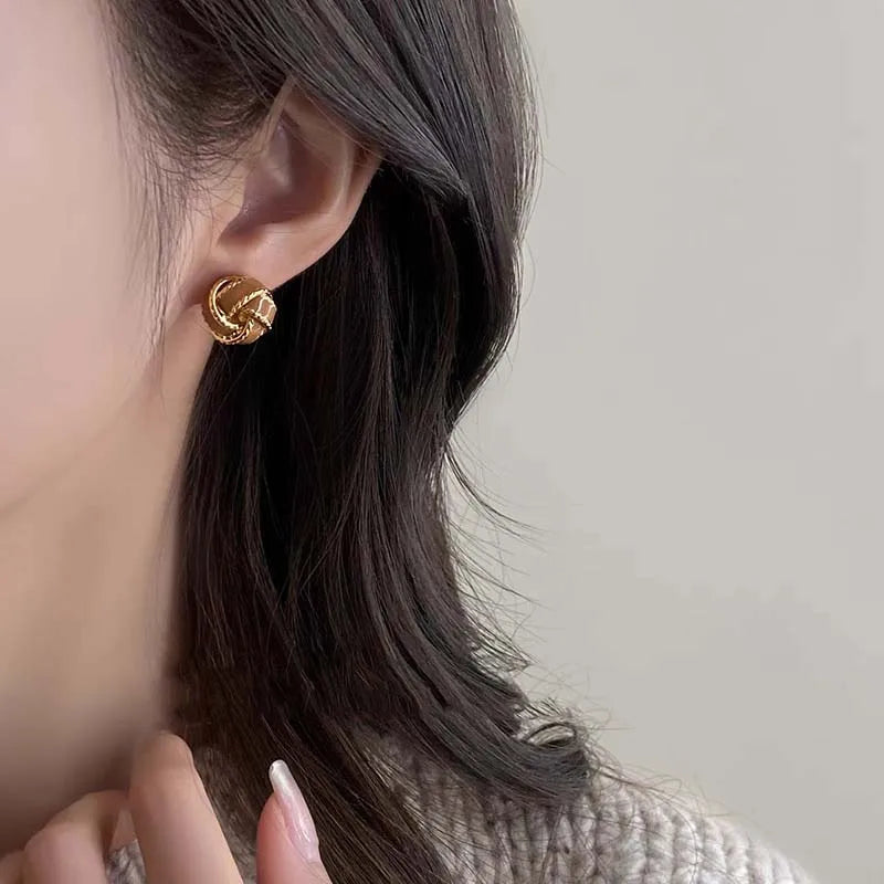 Vintage Twisted Drip Stud