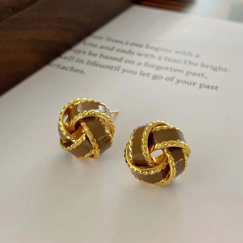 Vintage Twisted Drip Stud