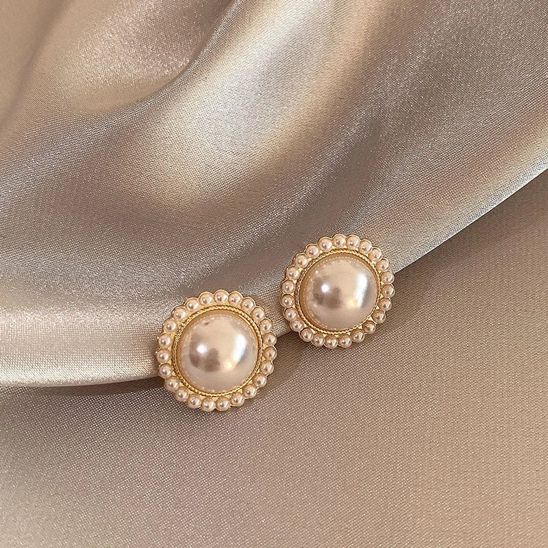 Delicate Imitation Pearl Stud