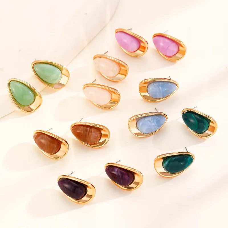 Dripping Water Studs