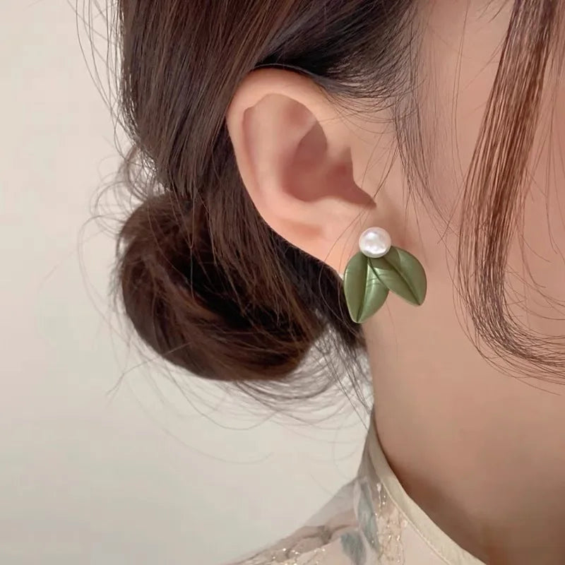 Mismatch Gardenia Studs
