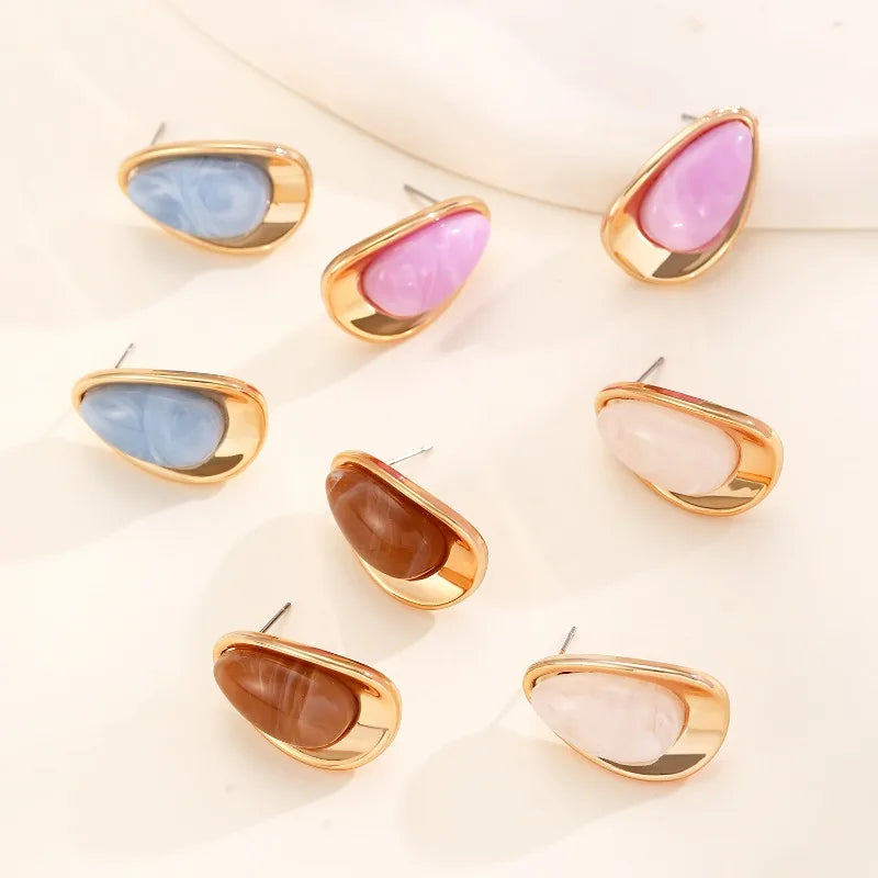 Dripping Water Studs