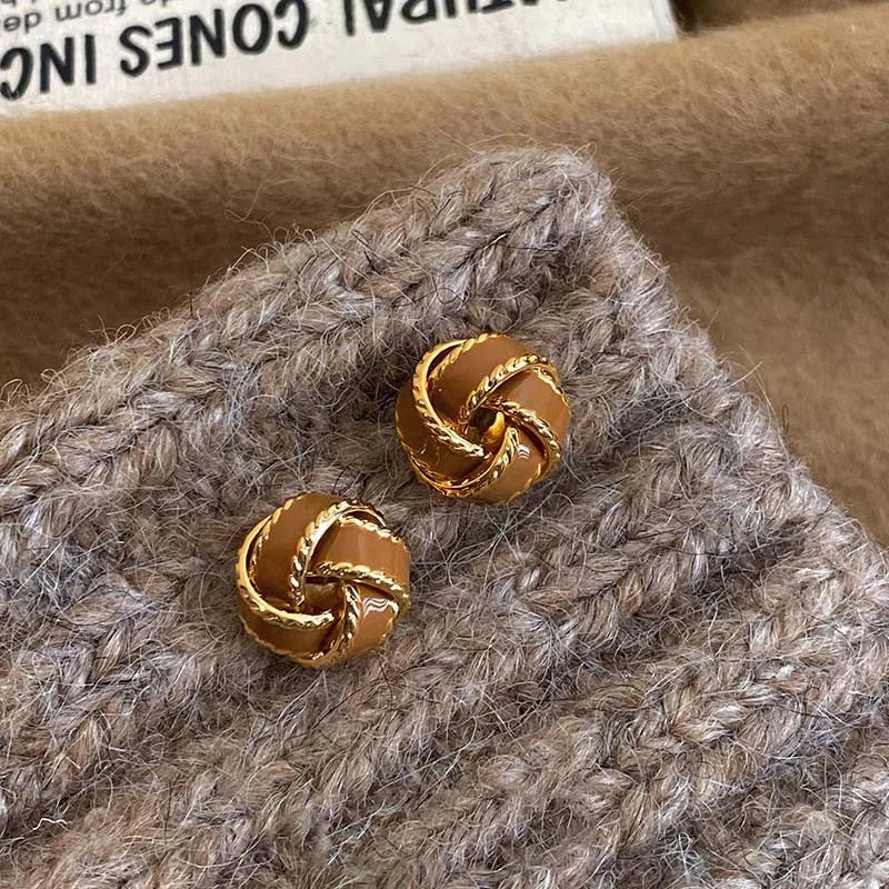 Vintage Twisted Drip Stud