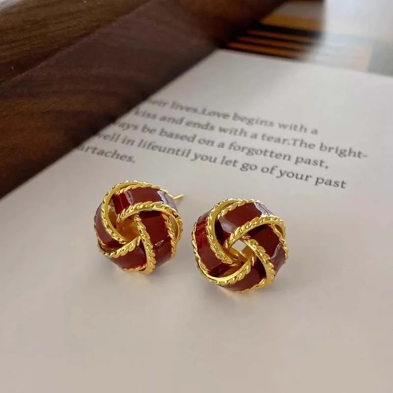 Vintage Twisted Drip Stud