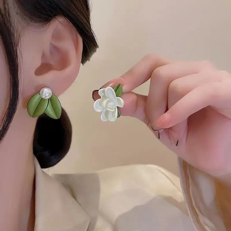 Mismatch Gardenia Studs