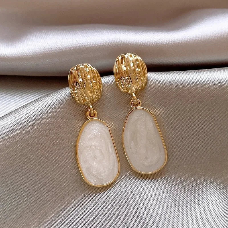 Oil Oval Drop Earrings
