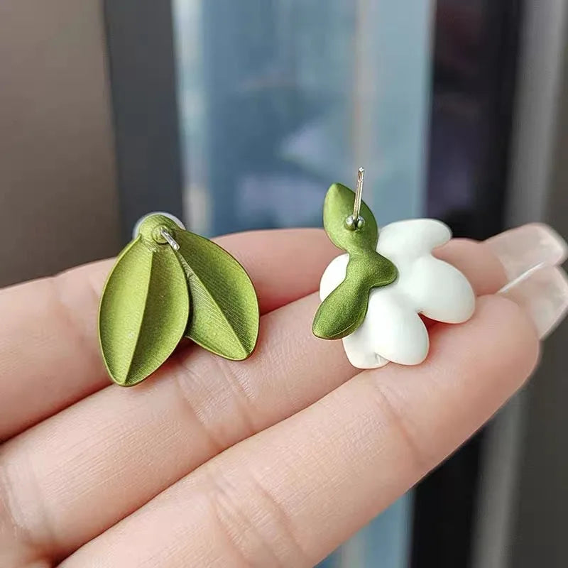 Mismatch Gardenia Studs