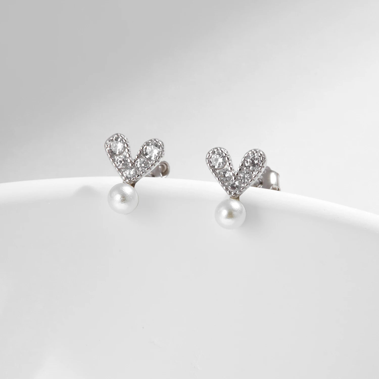 Dazzling Heart Studs