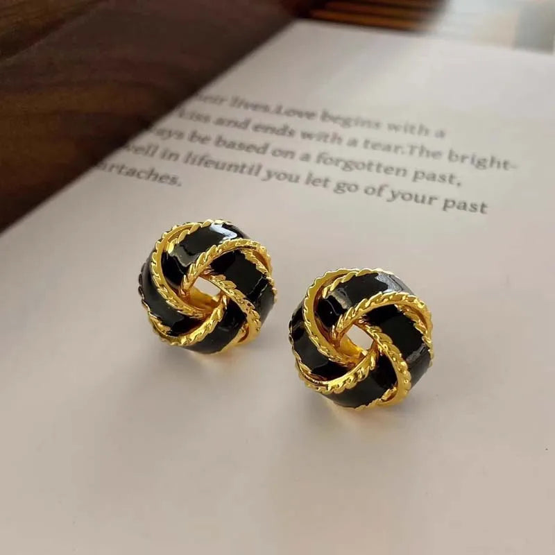 Vintage Twisted Drip Stud