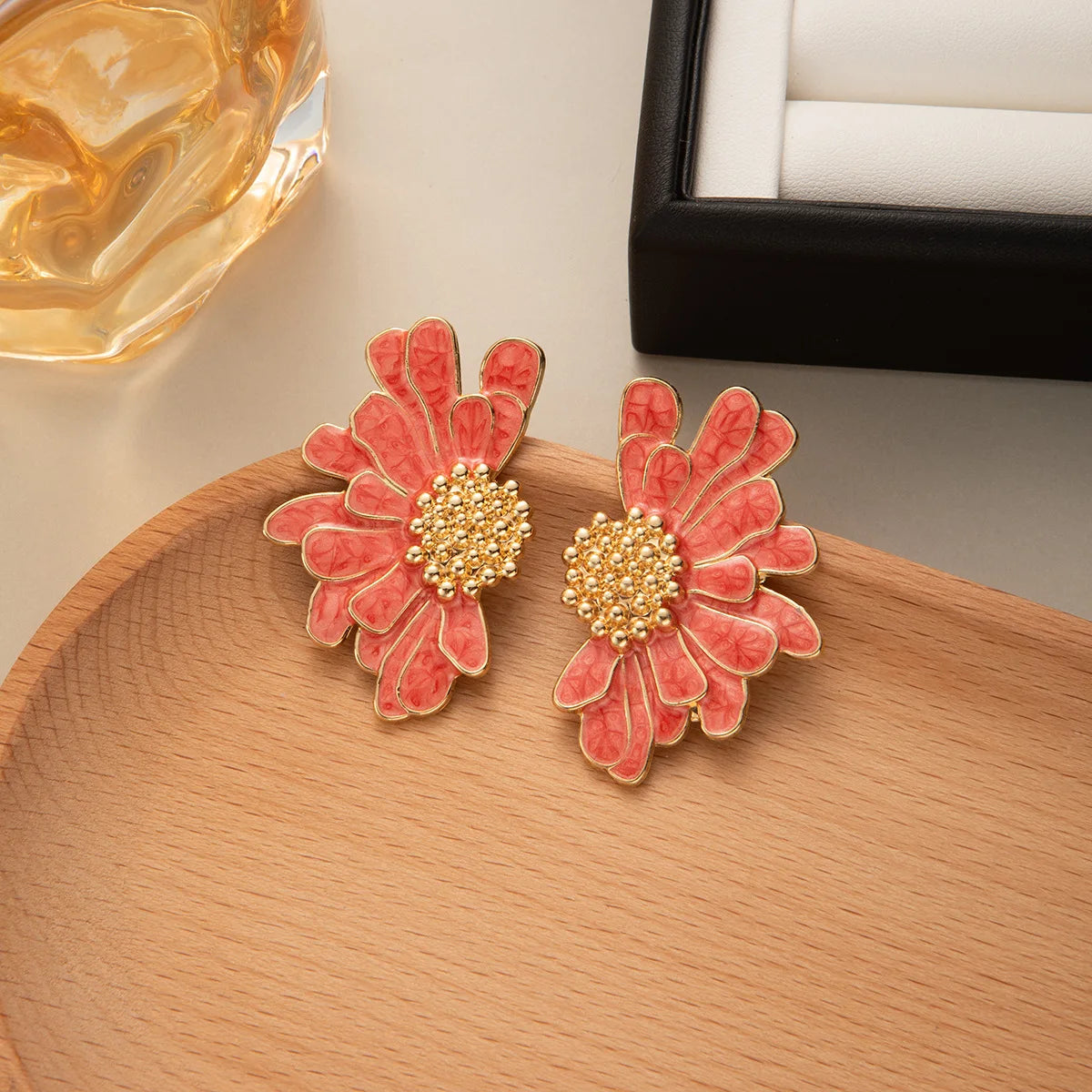 French Vintage Daisy Drop Studs