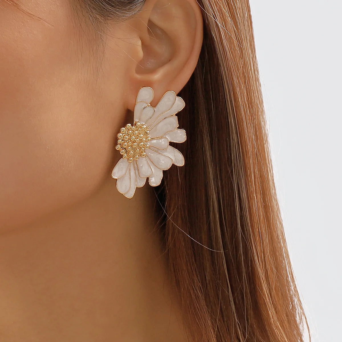 French Vintage Daisy Drop Studs