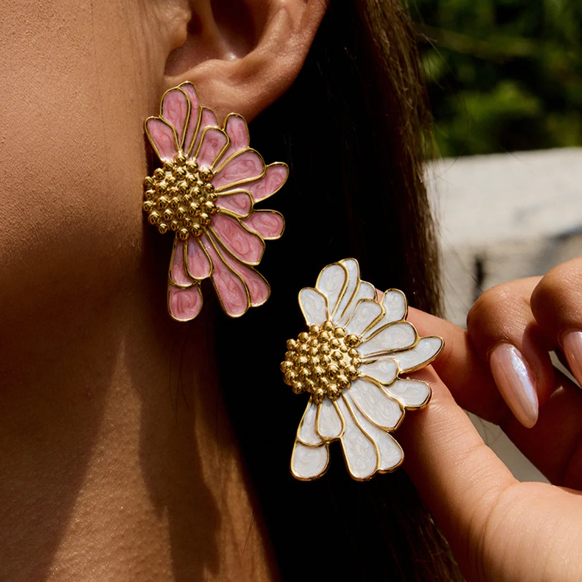 French Vintage Daisy Drop Studs