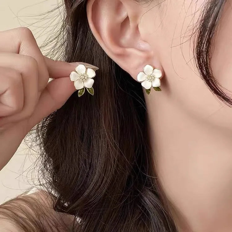Mismatch Gardenia Studs