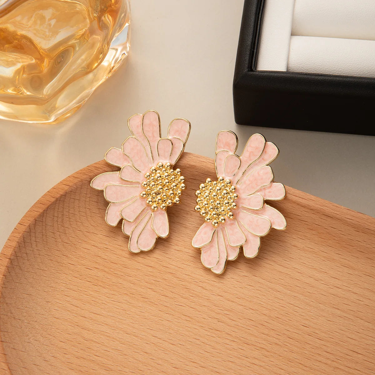 French Vintage Daisy Drop Studs