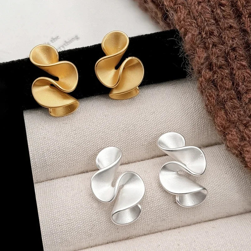 Twisted Flower Stud