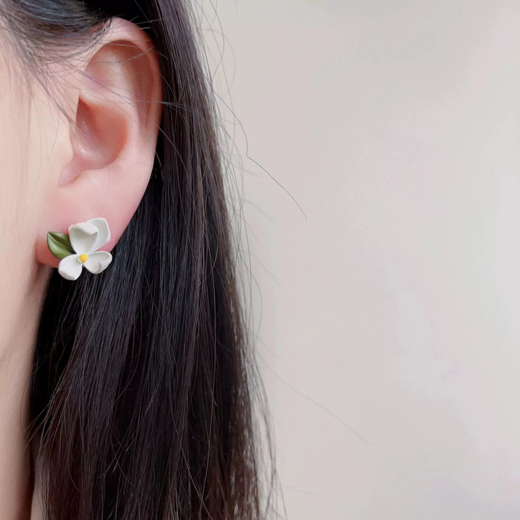 Mismatch Gardenia Studs