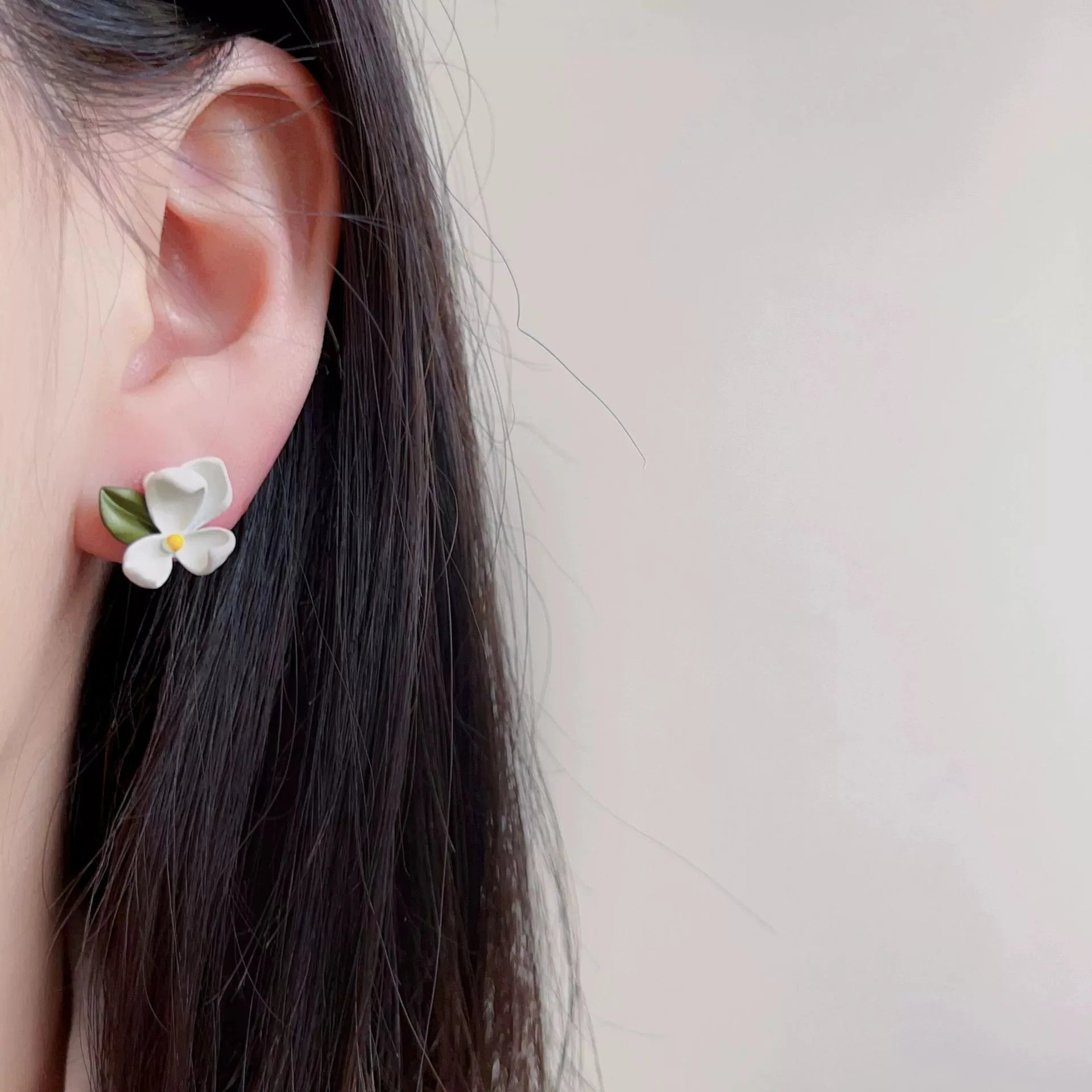 Mismatch Gardenia Studs